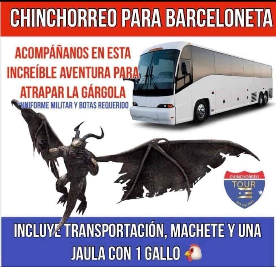 La gárgola está ayudando a la economía local, no tanto a los pollos.