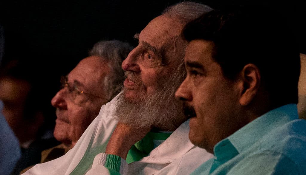 El vergonzoso, anacrónico y deslavado culto a la personalidad de Fidel Castro
