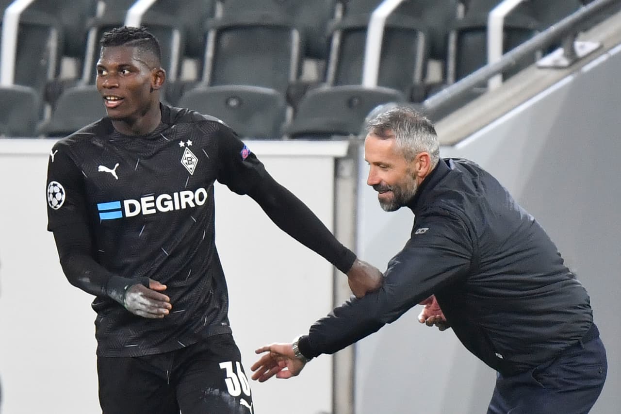 Manchester City se impone por la mínima al Olympiakos y pasa a octavos sin problema. Phil Foden le da el gane y boleto a su equipo. Por otro lado, cae goliza por parte del Borussia Mönchengladbach ante el Shakhtar 4-0 con anotaciones de Stindl, Elvedi, Embolo y Wendt en la UEFA Champions League.