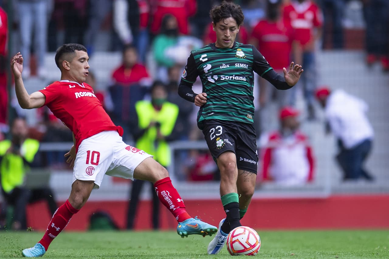 ¡Oficial! Jordan Carrillo deja a Santos Laguna para jugar en España con Sporting de Gijón