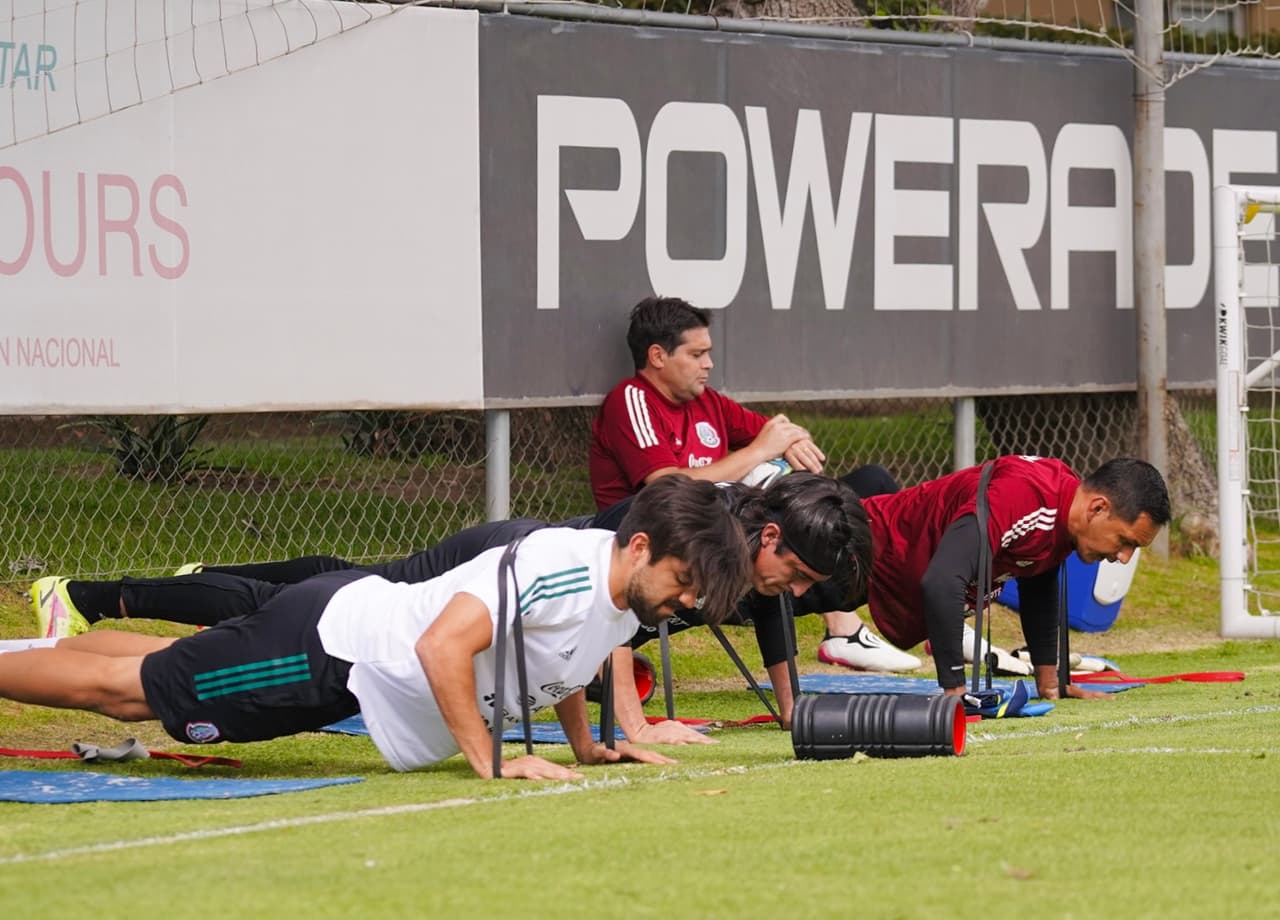 México da a conocer a los nuevos convocados para amistosos y Nations League