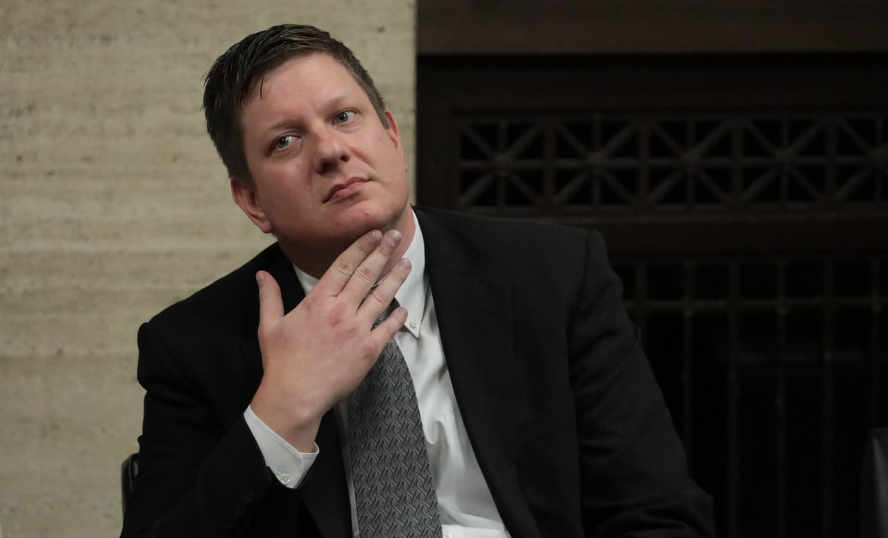 Jurado delibera en juicio del oficial de policía de Chicago Jason Van Dyke en tiroteo de Laquan McDonald en octubre de 2018.