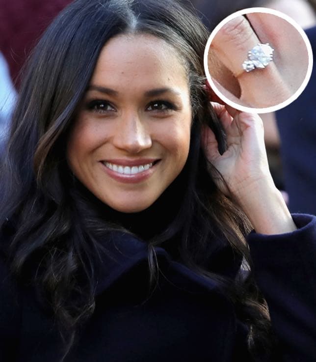 Meghan Markle recibió del príncipe Harry un anillo que tiene una piedra principal traída de Botsuana y dos piedras que pertenecieron a Lady Di, la madre de su prometido. La joya fue diseñada por el mismo Harry y se casarán el próximo 19 de mayo.
<br>