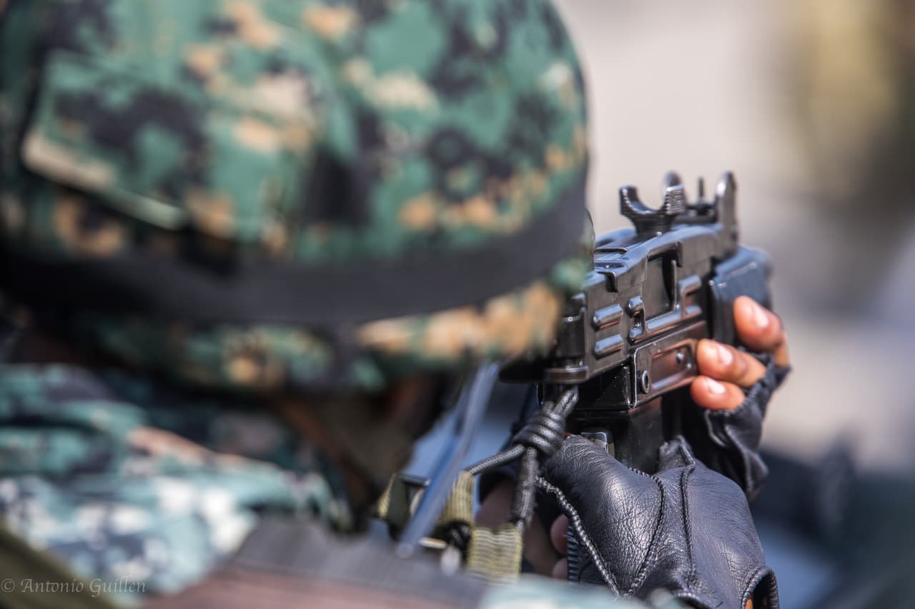 Este lunes dio inicio nueva edición de la competencia militar Fuerzas Comando, la cual, en su edición 2016, se realiza en Lima, Perú. Durante los 10 siguientes días, equipos militares de élite provenientes de 20 países de América mostrarán su destreza, su fuerza y su resistencia, así como sus estrategias en contra del terrorismo y el crimen organizado.