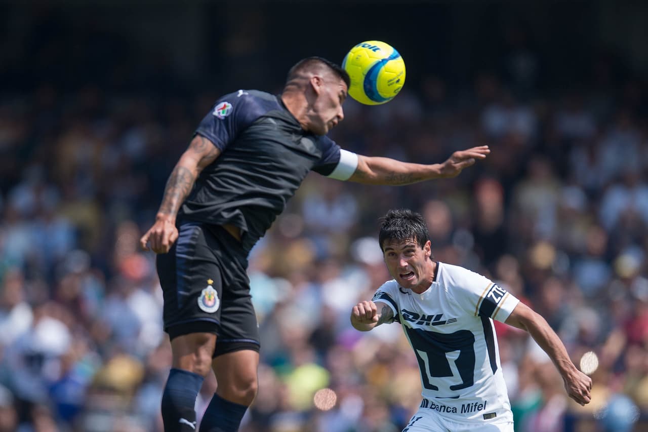 Chivas recibirá la visita de las Águilas del América en el Súper Clásico del fútbol mexicano.