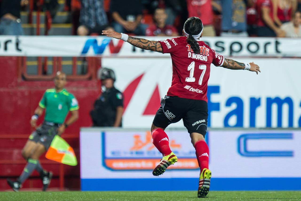 Xolos 2-1 Chivas: Xolos muerde y manda al fondo de la porcentual al Rebaño