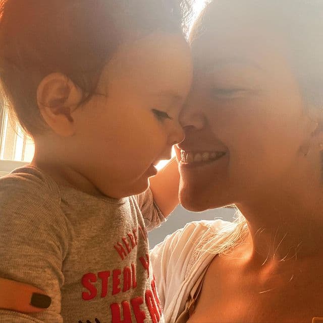 El pasado 7 de abril 2022, durante su aparición en el programa ‘Sale el sol’, Fernanda Castillo afirmó que Liam “es lo mejor que le ha pasado en la vida”.
<br>