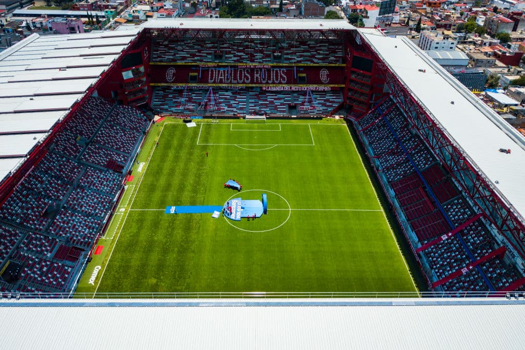 El Estadio Nemesio Díez es el escenario en el que si disputó la Final de Vuelta de la Liga MX entre Santos Laguna y el Toluca, recinto que sería testigo del nuevo moncarca del balompié mexicano.