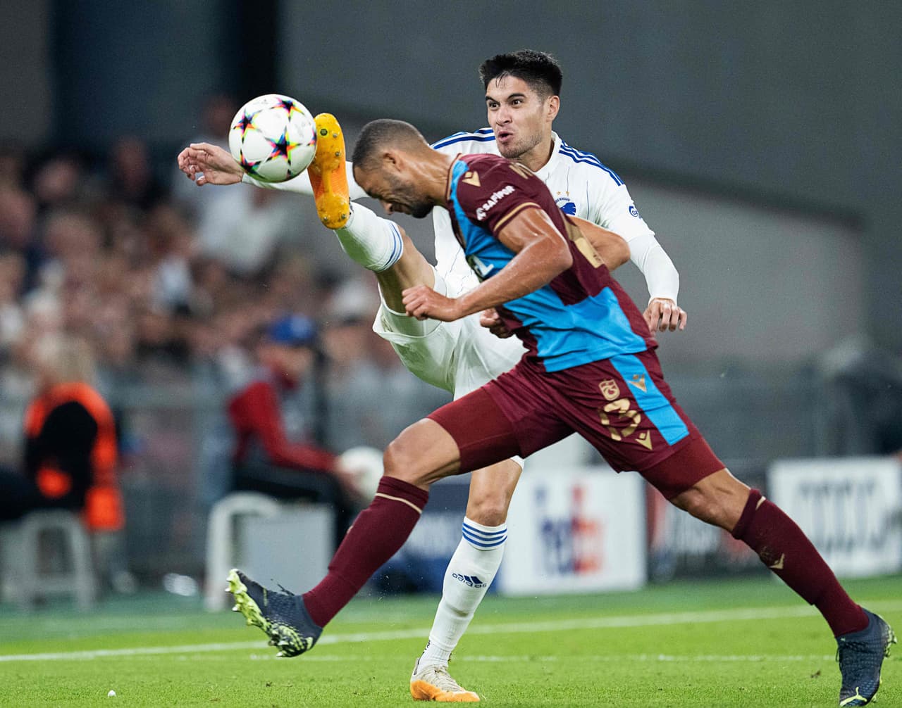 Grandes emociones se vivieron en los primeros juegos de la ida de los Playoffs de la Champions League: Rangers 2-2 PSV, Copenhague 2-1 Trabzonsport y Bodo/Glimt 1-0 Dinamo Zagreb.