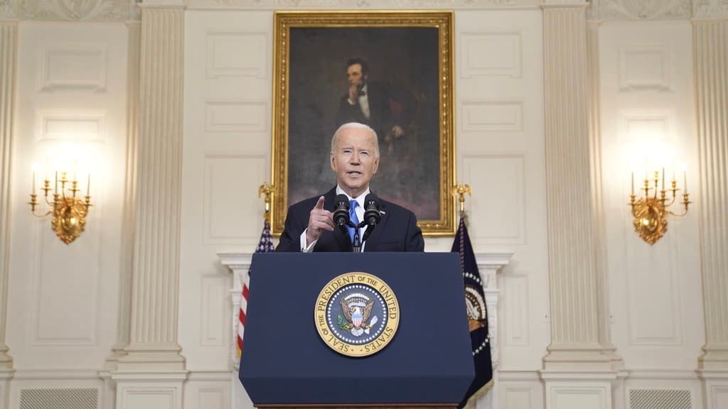 "Ningún presidente en nuestra historia se había inclinado ante un dictador ruso”: la reacción de Biden tras los comentarios de Trump sobre la OTAN