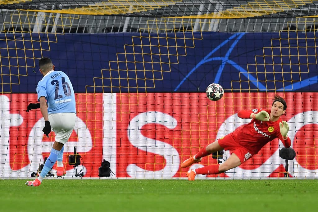 Borussia Dortmund cae ante el Manchester City como local, durante el partido de vuelta de los Cuartos de Final de la UEFA Champions League. El tanto de los locales fue por parte de Jude Bellingham, pero Riyad Mahrez y Phil Foden le dieron la victoria a los Cityzens. Los de Pep Guardiola enfrentarán al Paris Saint-Germain en la Semifinal de la justa europea.