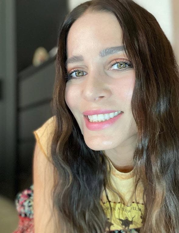 Adriana está dispuesta a romper el estereotipo que los productores estadounidenses tienen de los mexicanos.
<br>