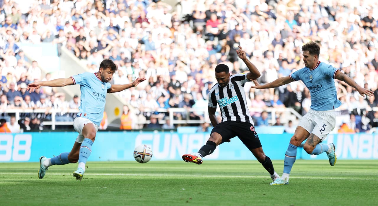 Los juegos de domingo de la Jornada 3 de la Premier League dejó los siguientes resultados: Leeds United 3-0 Chelsea, Newcastle 3-3 Manchester City y West Ham 0-2 Brighton.