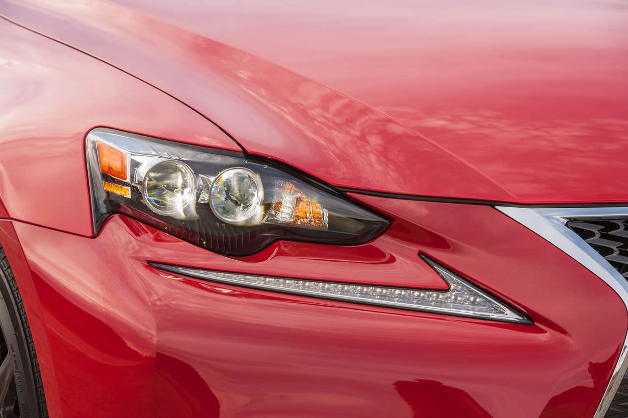 Lexus IS 200 año 2017.