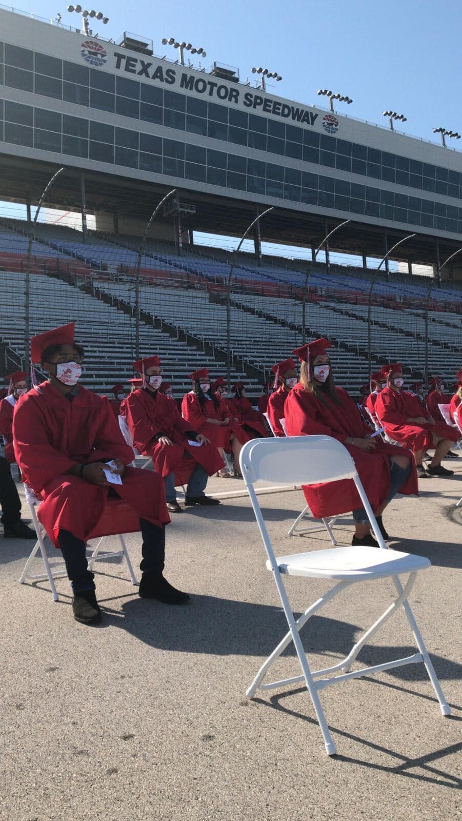 Este martes tocó el turno a la Clase 2020 de la preparatoria Pounder.