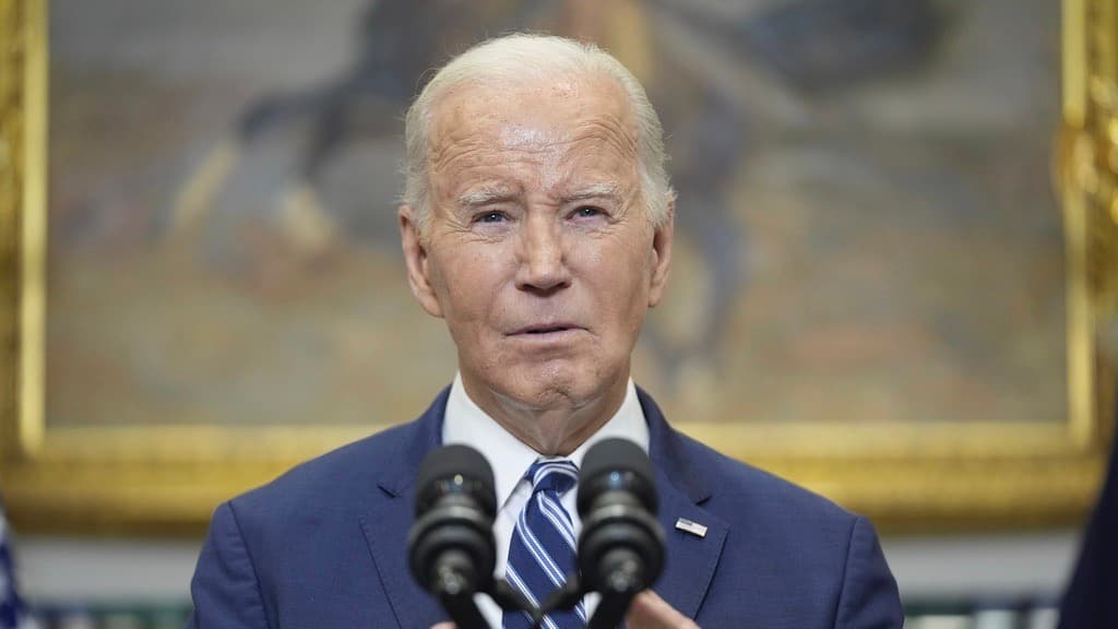 Biden acusa a Putin de ser "el responsable" de la muerte de Navalny