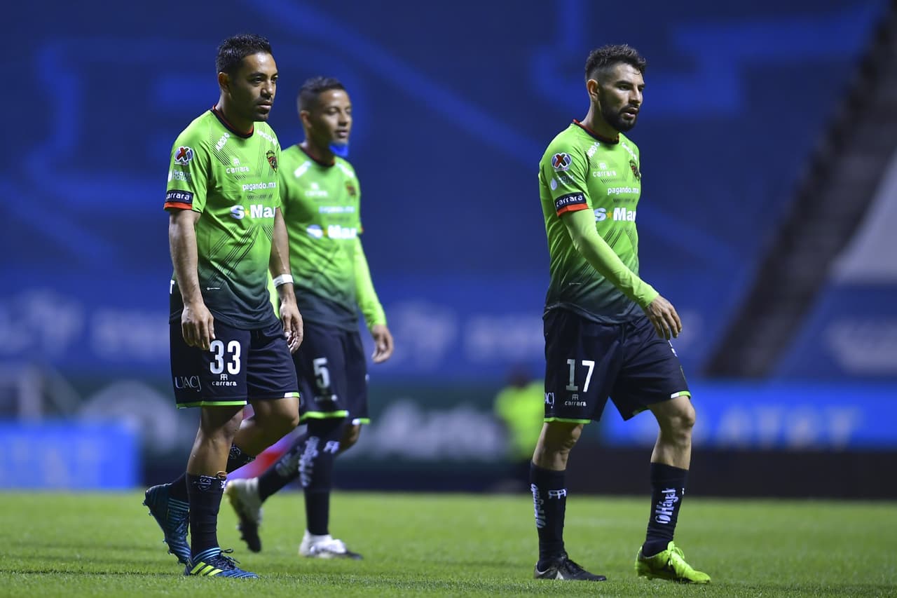 Santiago Ormeño (5’, 51’, 70’) se sirvió con la cuchara grande y marcó triplete en un partido donde al Puebla le salió todo. Cristian Tabó (43’) hizo el cuarto para los poblanos. Los locales llegaron a 8 unidades y los Bravos se quedaron con 5.
