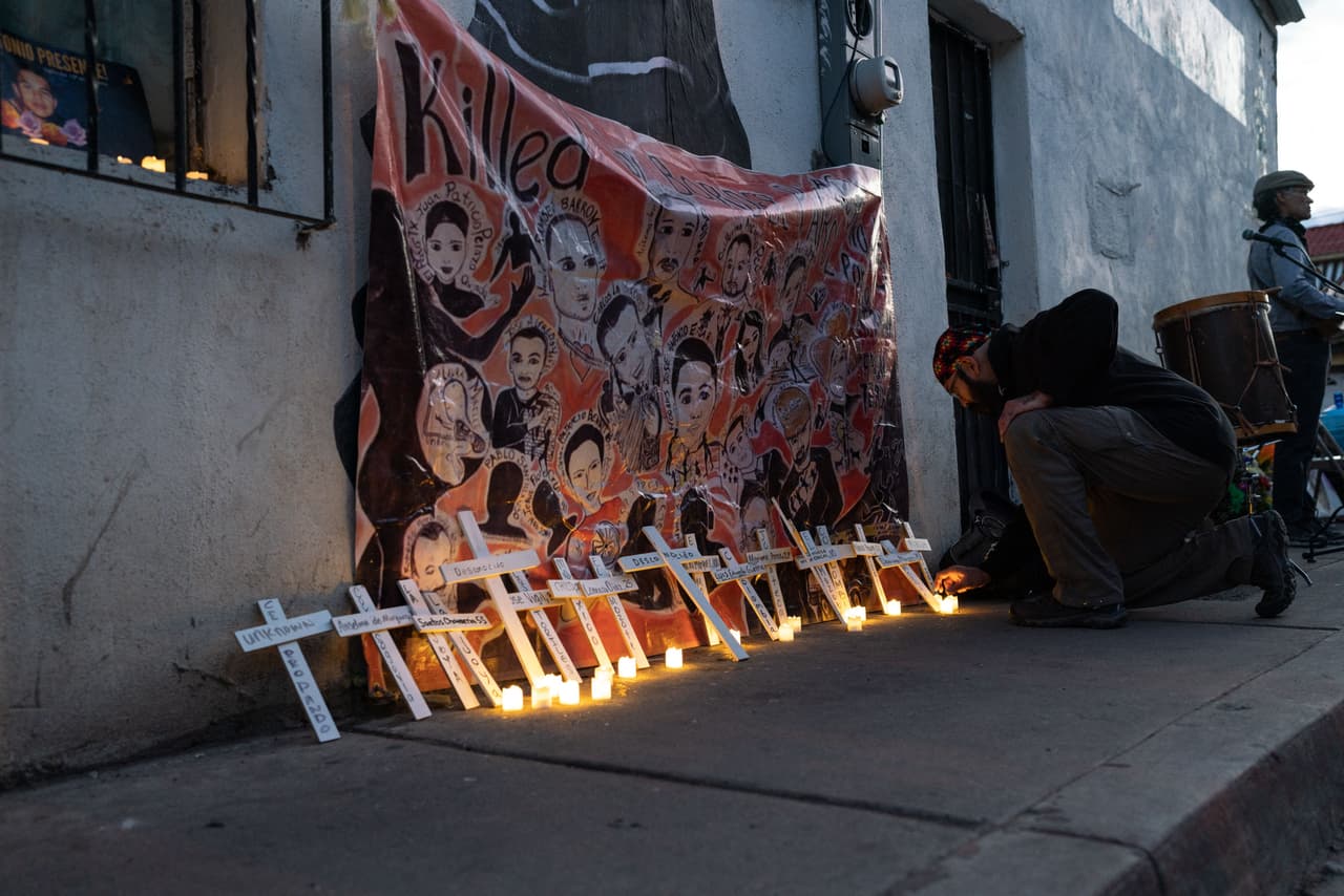 A 10 años de la muerte de José Antonio Elena Rodríguez en un tiroteo transfronterizo, activistas condenan el hallazgo 'inconcebible' del jurado estadounidense de inocencia para el agente dela Patrulla Fronteriza, Lonnie Swartz, quien afirmó que disparó en defensa propia porque el adolescente estaba lanzando piedras.