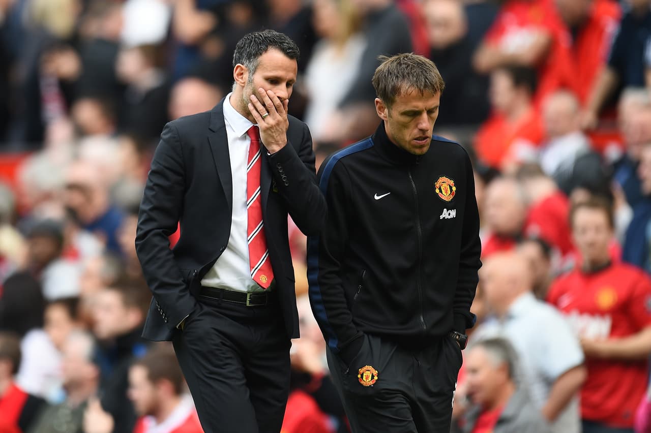 Gary Neville y Giggs ofrecen sus hoteles para personal sanitario