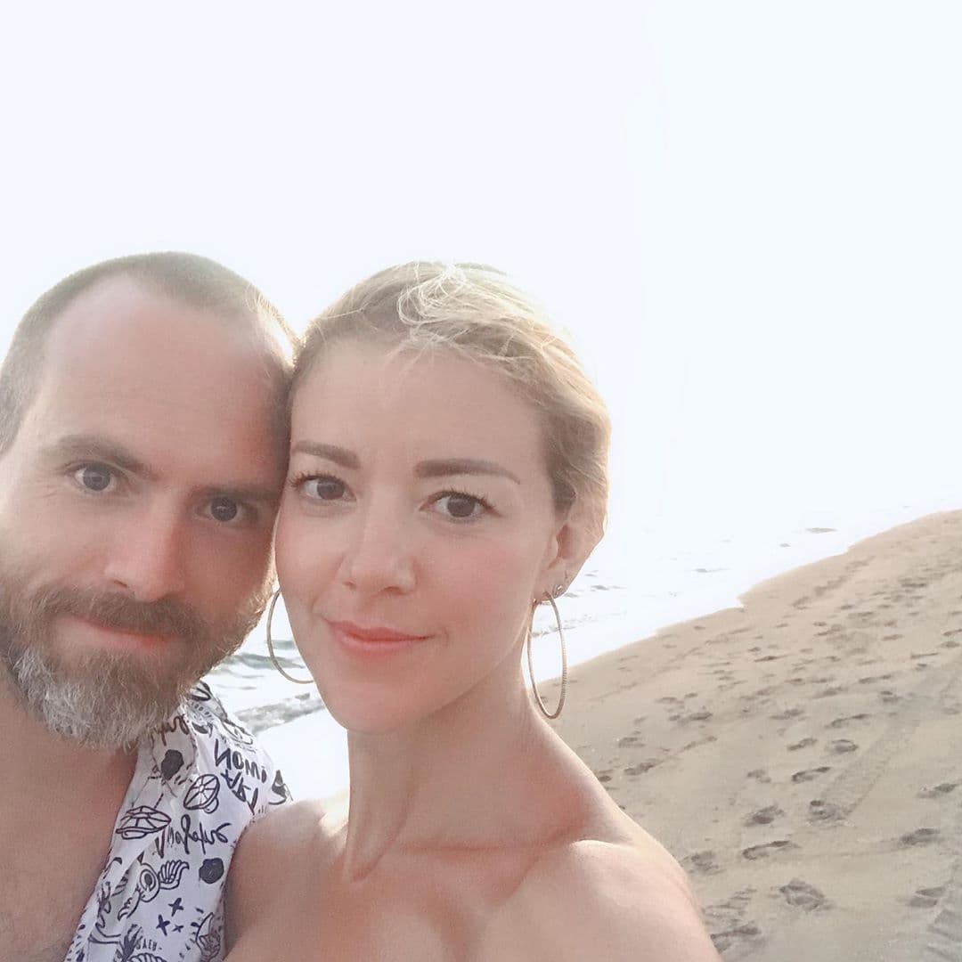 El 1 de julio de 2019 la pareja celebró 5 años de relación: “Feliz aniversario, vida de mi vida Fernanda Castillo. ¡Te amo con el alma! Gracias por haberme regalado los 5 años más lindos de mi existencia. Gracias por ser mi compañera de vida, escribió el actor en Instagram.
<br>
