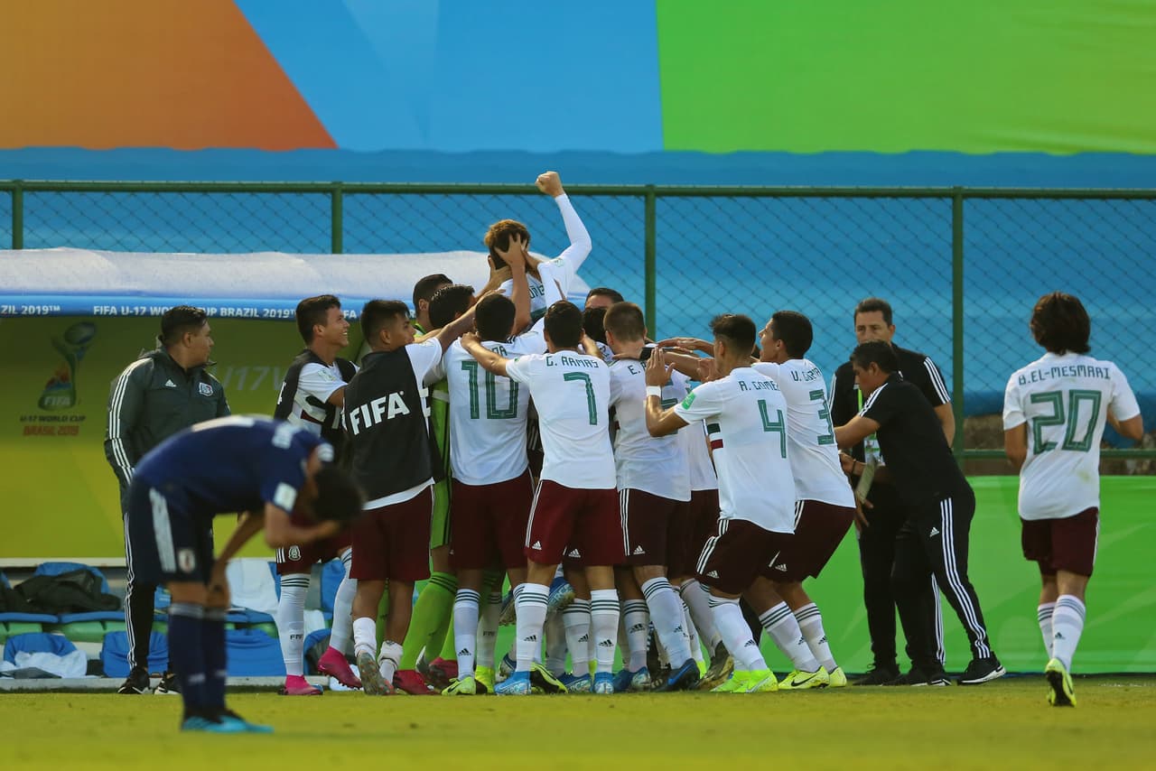México vence a Japón 2-0, con goles de Pizzuto y Muñoz; jugará contra Corea del Sur en cuartos de final.