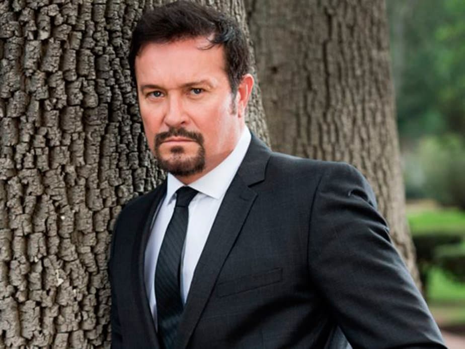 El actor
<b>Arturo Peniche </b>no estuvo presente en el baby shower de su nieta, pues esta era una reunión planeada solo para chicas.