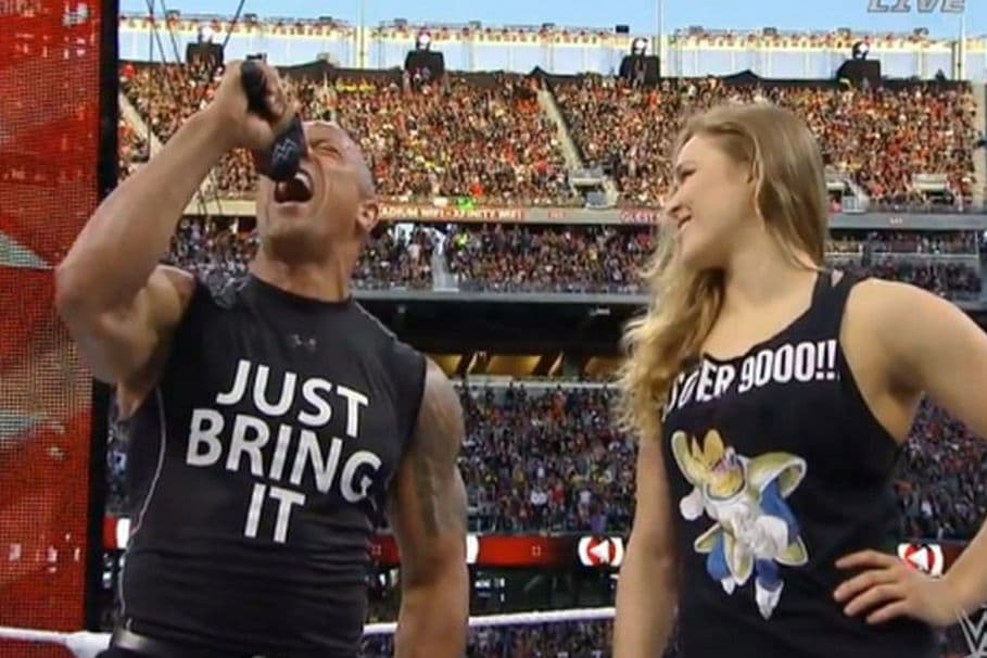 En cambio, le parece más interesante Vegeta y se imagina que podría tener charlas interesantes sobre la sociedad.