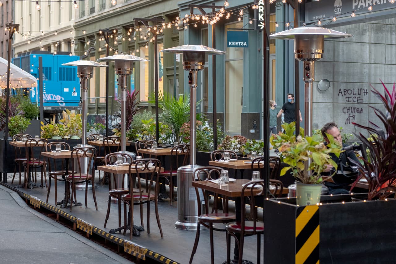 Nueva York extiende la moratoria de desalojos comerciales hasta el 1 de enero