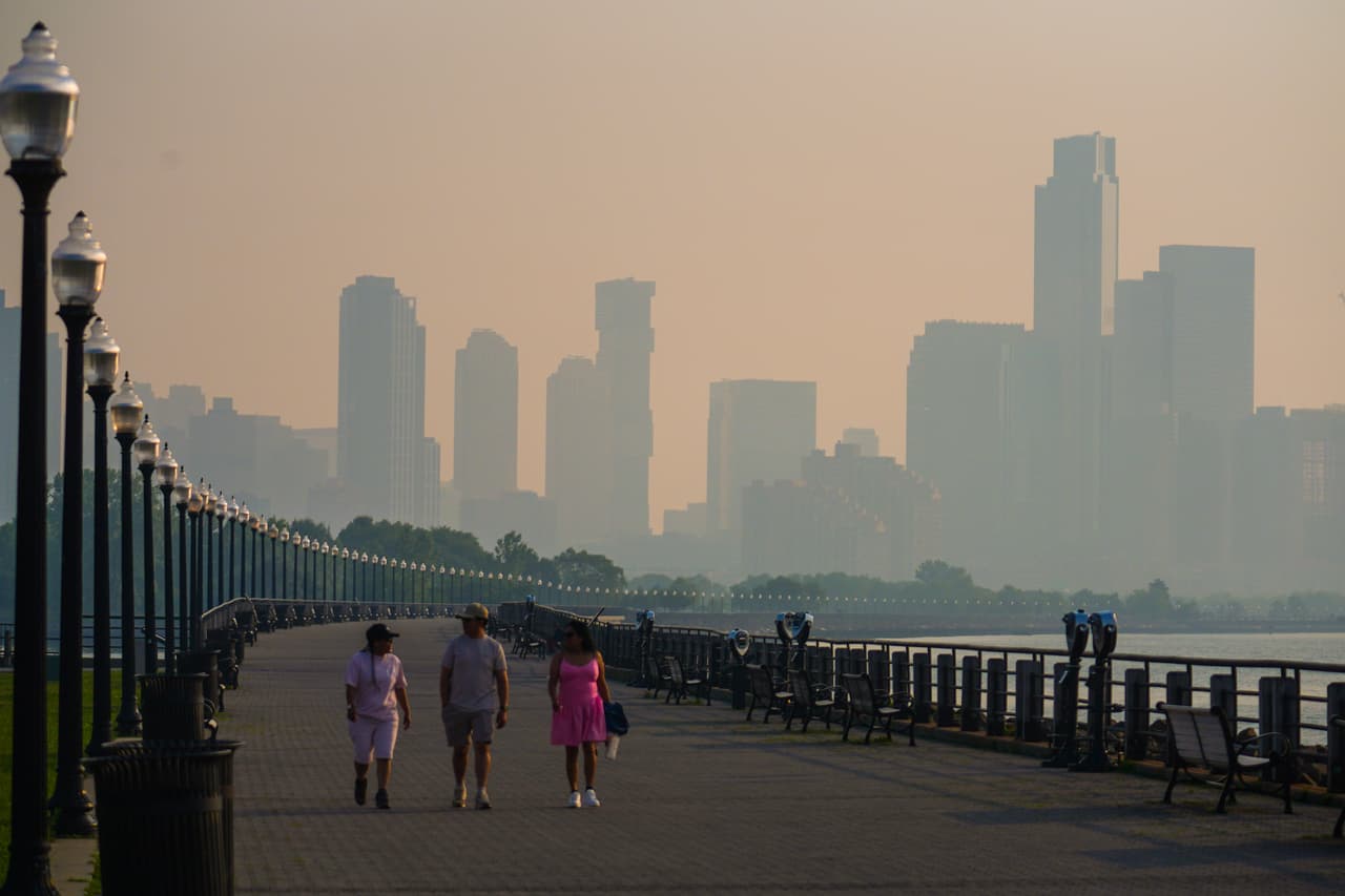 Una perspectiva de Jersey City durante la tarde del viernes 17 de julio,
