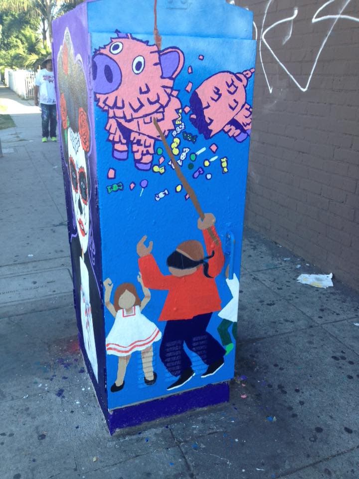 Los jóvenes fueron asesorados por los artistas locales Ray Vargas y Miguel Antonio.