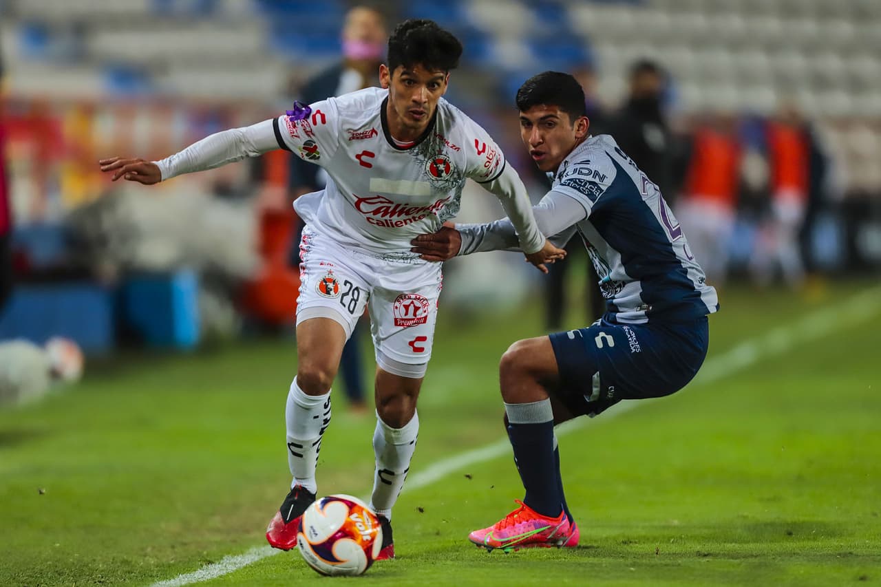 Con goles de Ismael Sosa y Kevin Álvarez, Pachuca rompe la maldición y logran vencer 2-1 a Tijuana.Pachuca pasa del último lugar al penúltimo y Xolos se queda con la octava plaza.