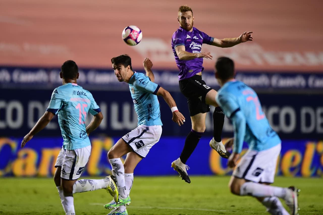 Con triplete de Camilo Sanvezzo, gol de Aristeguieta y gol de Luis Mendoza, Mazatlán cnisgue una histórica goleada sobre el Atlético San Luis.