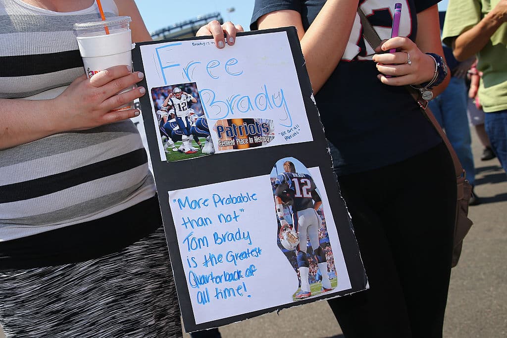 Por supuesto que hay una gran cantidad de gente que defiende, respalda y admira a Tom Brady pero lo que ha quedado clarísimo es que no cuenten con Ace para esos fines.