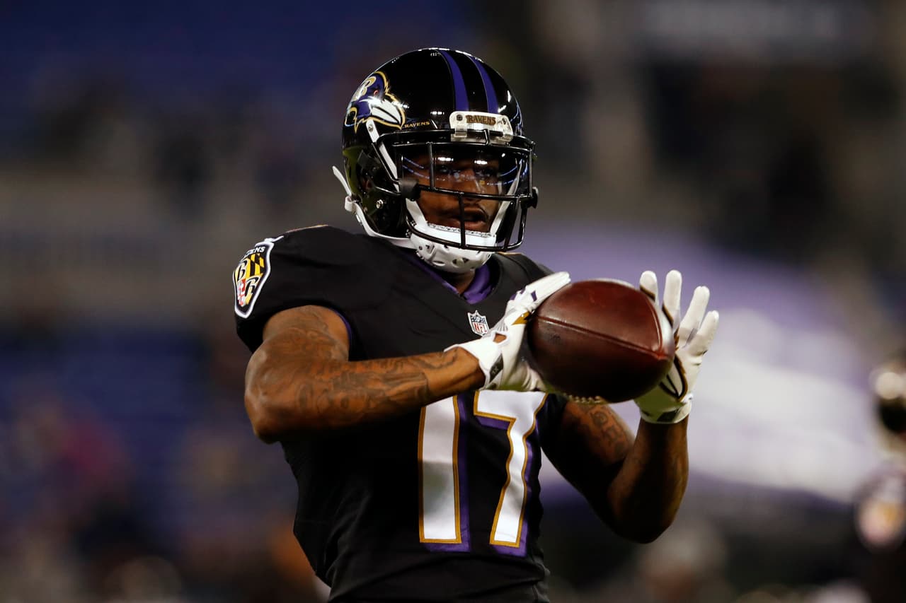El receptor Mike Wallace se une a los campeones Eagles