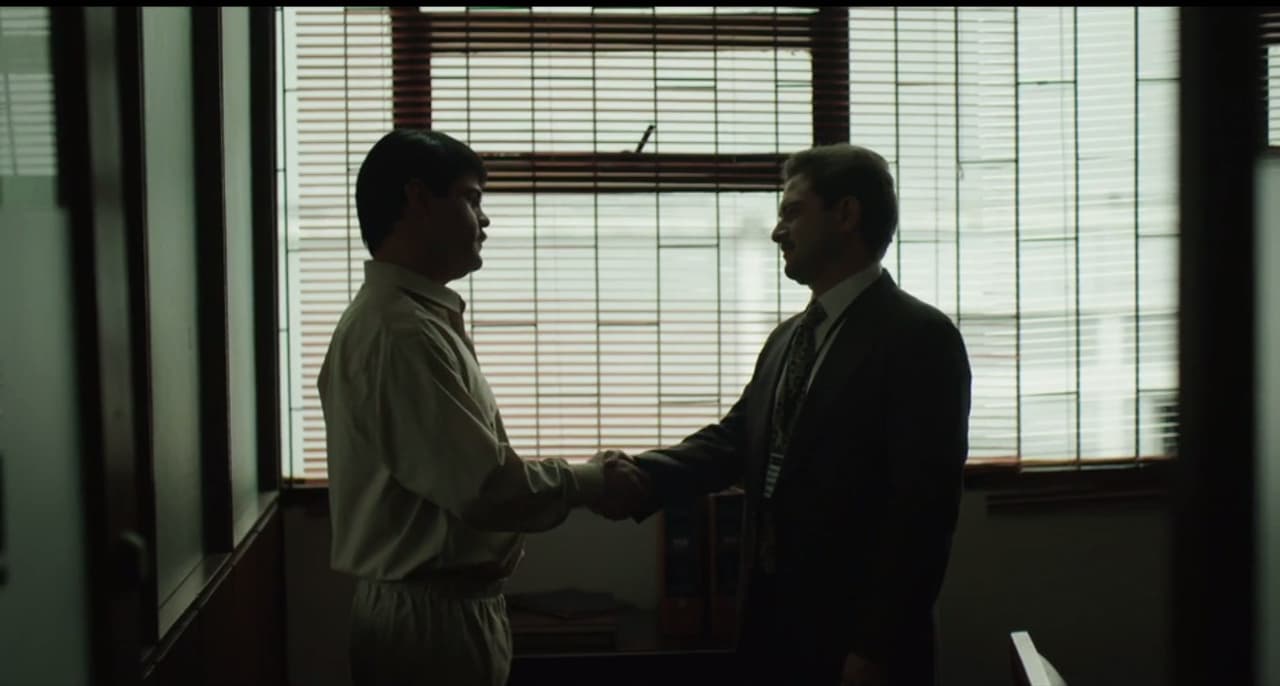 ‘El Chapo’s plans took a serious reversal of fortune when the Revolutionary Party lost the election. The agreement to get his freedom had now been ruined, so he started prepping things up to escape the Puente Grande Penitentiary.