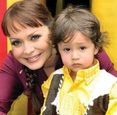 <a href="https://www.eluniverso.com/2008/08/04/0001/1065/28260825EC1144CDBB4CE57E9D90A784.html" target="_blank">Gabriel de Jesús nació el 7 de julio de 2008 en Miami</a>. En una entrevista posterior, Spanic declaró que su hijo "fue producto del amor. Mi hijo fue deseado, pero no sé, a veces hay hombres acomplejados o que le creen más a otra persona que a ti”, comentó sobre el ingeniero civil venezolano, que hasta el año pasado seguía sin conocer al pequeño Gabo.