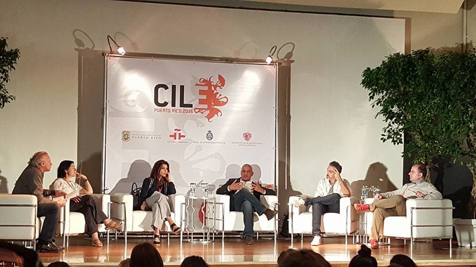 ¿Cómo el español afecta el periodismo y la forma en que se cuentan historias?