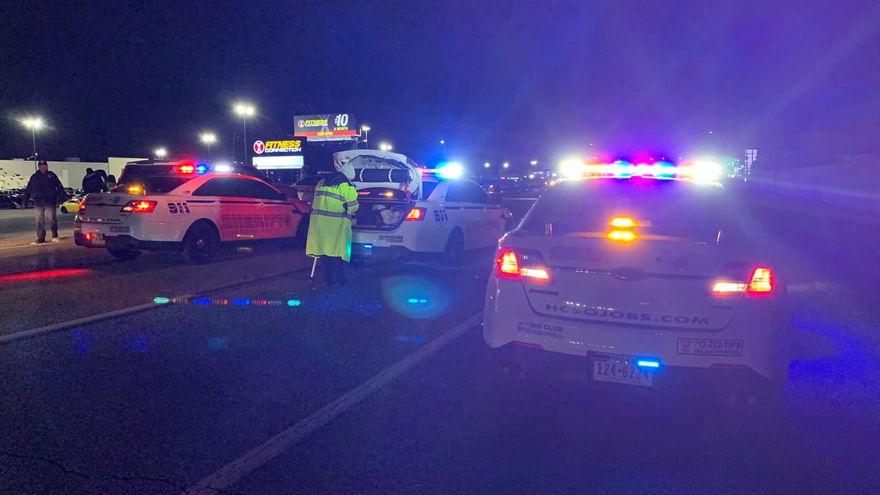 El conductor involucrado permanece en el lugar.