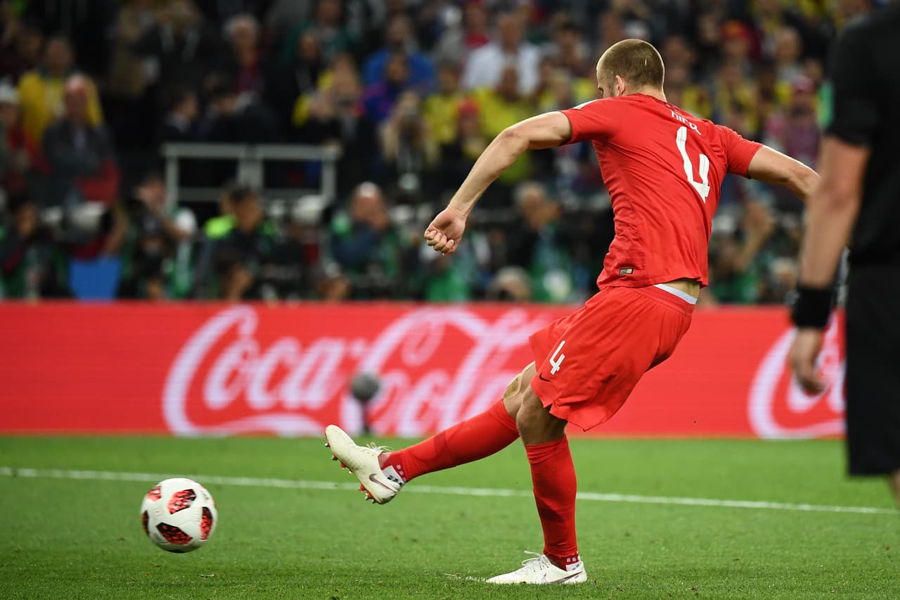 Eric Dier era el pateador que venía en seguida. En el '4' inglés recaía la responsabilidad o de darle vida a los colombianos o de darles el tiro de gracias. Y ejecutó su disparo desde los once pasos.