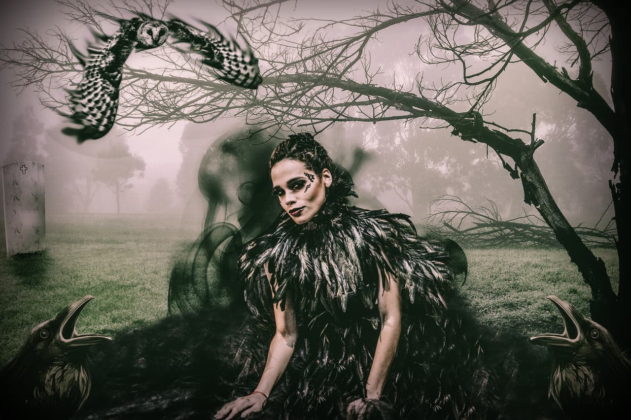 Leslie Oquendo - Reina de cuervos