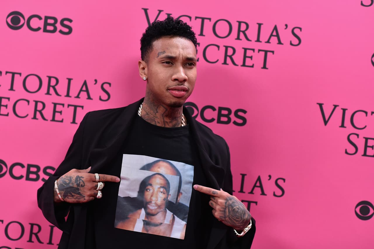 Tyga no se podía perder el desfile de su cuñada.