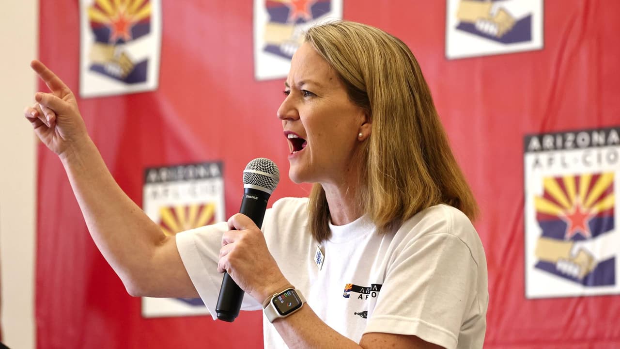 Arizona se suma a demanda para frenar el desmantelamiento del Departamento de Educación