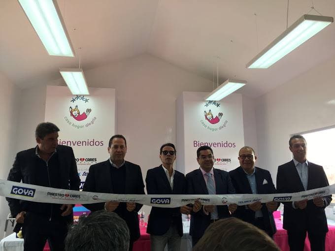 Como parte de las actividades de su fundación Maestro Cares, Marc Anthony inauguró una nueva casa hogar esta vez en Toluca, México. Junto a Henry Cárdenas han logrado convertir a esta fundación en un gran sueño.