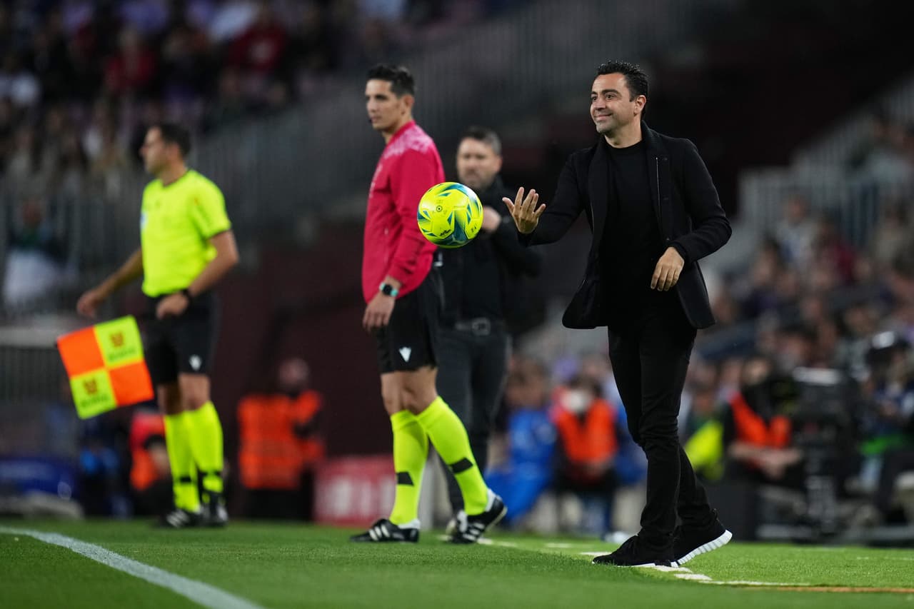 Xavi pedía a su equipo mayor concentración en la salida.