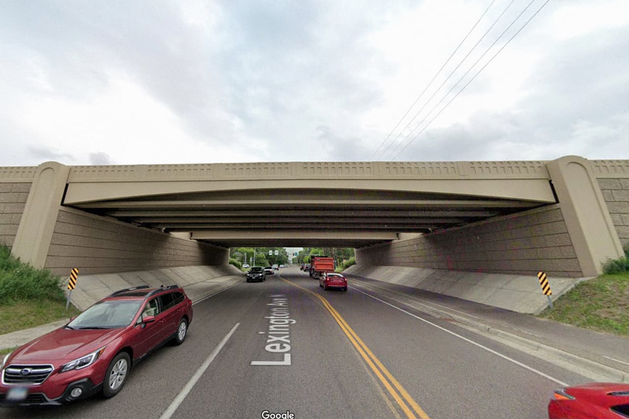 <b>Minnesota, condado de Ramsey</b>.
<br>
<br>Autopista Township 36 sobre avenida Lexington.
<br>
<br>Construido en 1938.
<br>