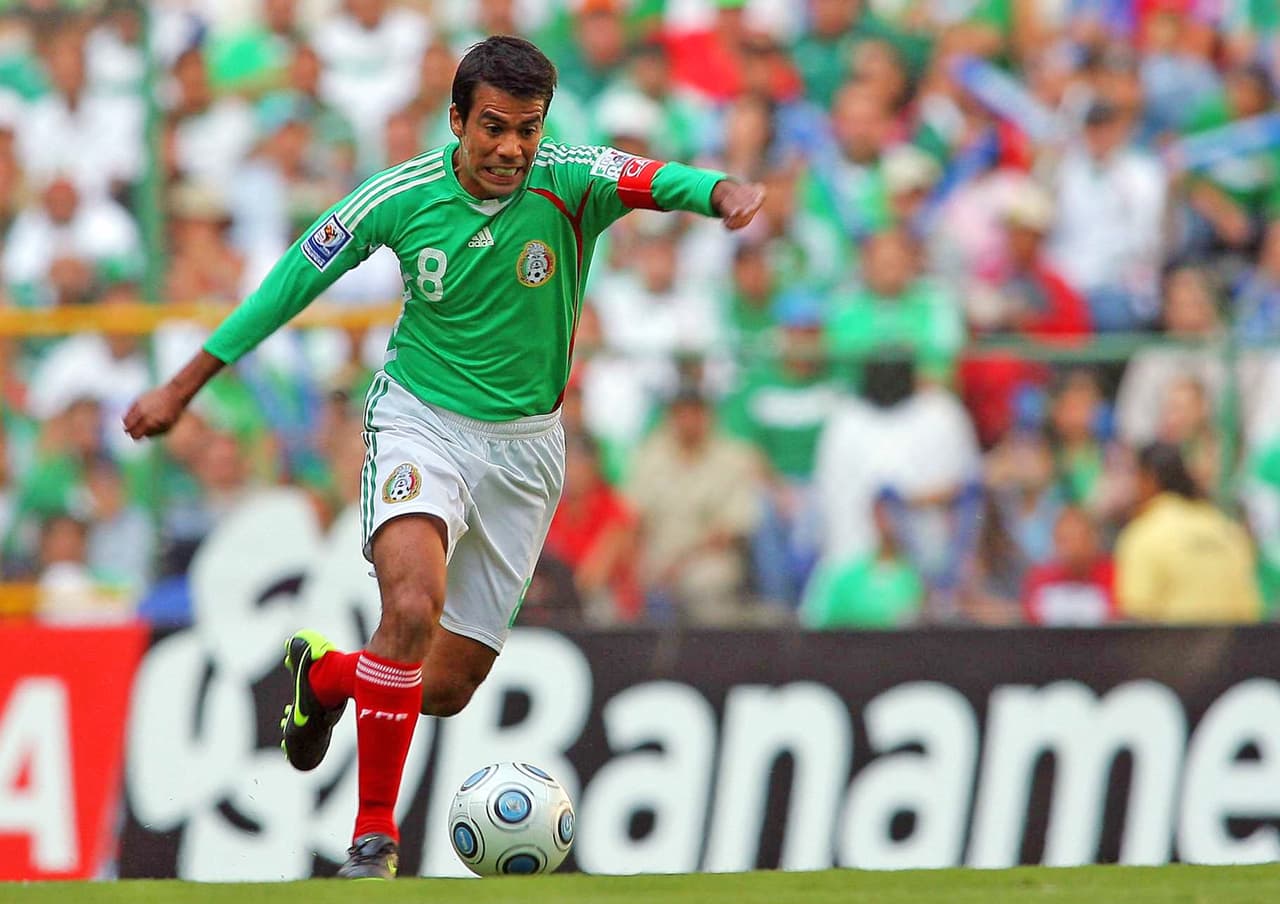 Pavel Pardo, uno de los jugadores con mejor toque de balón que ha visto el futbol mexicano.
