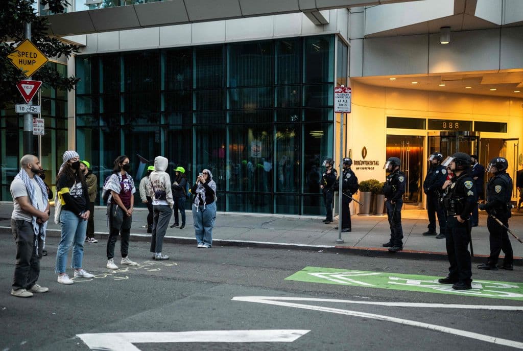 El APEC, creado en 1989, cuenta con 21 países miembros, incluyendo China, Estados Unidos, México, Brasil y Filipinas.