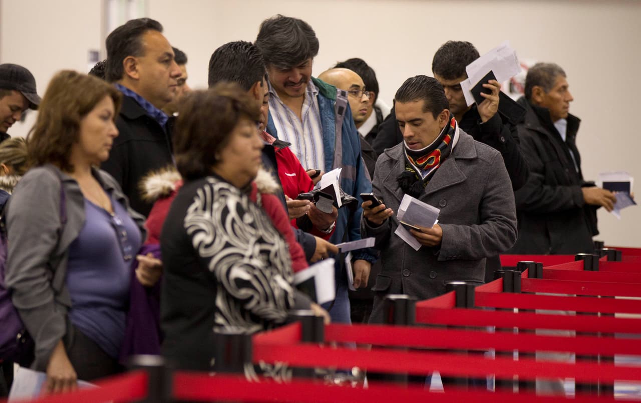 ¿Quieres la visa de EEUU más rápido? Arranca en México un programa que permite adelantar citas por $750 dólares