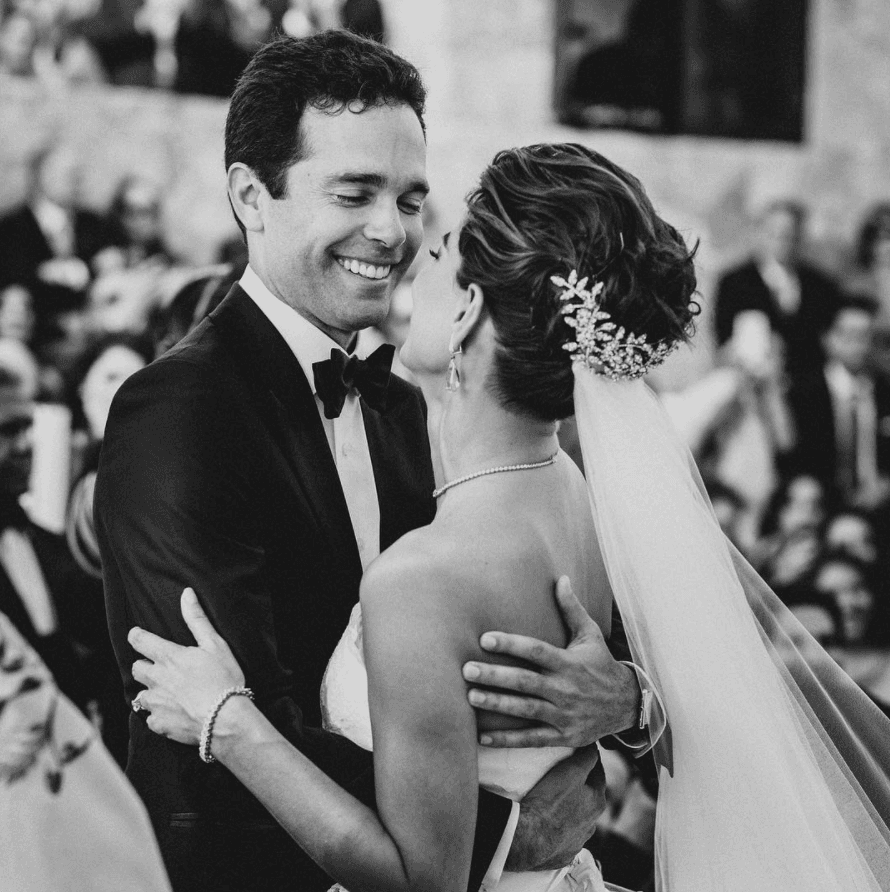 Bárbara y Alejandro se dieron el sí en febrero de 2016 en Los Cabos, Baja California, México.