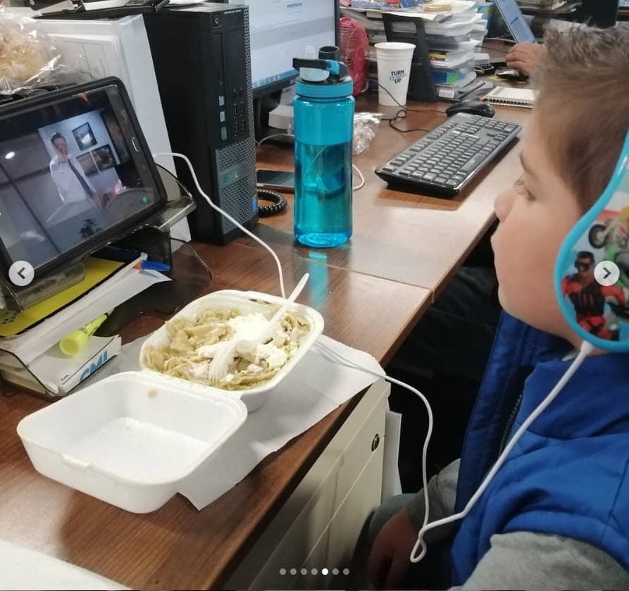 "Se divierte, tiene una chispa increíble, ¿qué te puedo decir?
<b><a href="https://www.univision.com/shows/te-doy-la-vida/te-doy-la-vida-ernesto-le-revelo-a-nico-que-pedro-es-su-verdadero-papa-escena-del-dia-video" target="_blank">Estoy enamorada de él</a></b>", dijo sin ocultar su alegría.
<br>